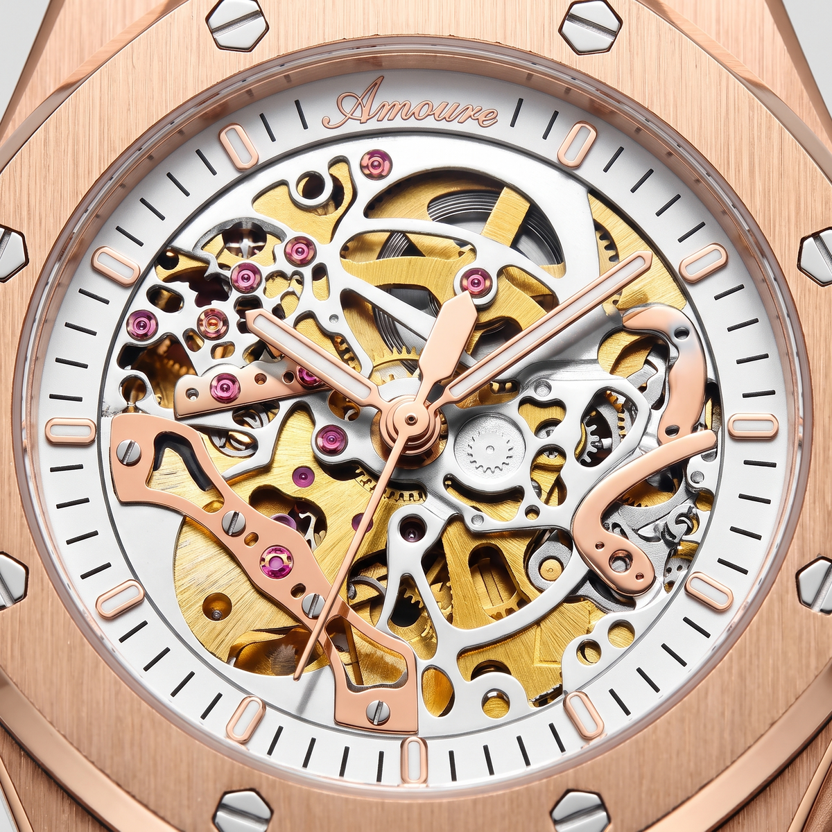 Amoure Obsydian – Rose Ice (detail)