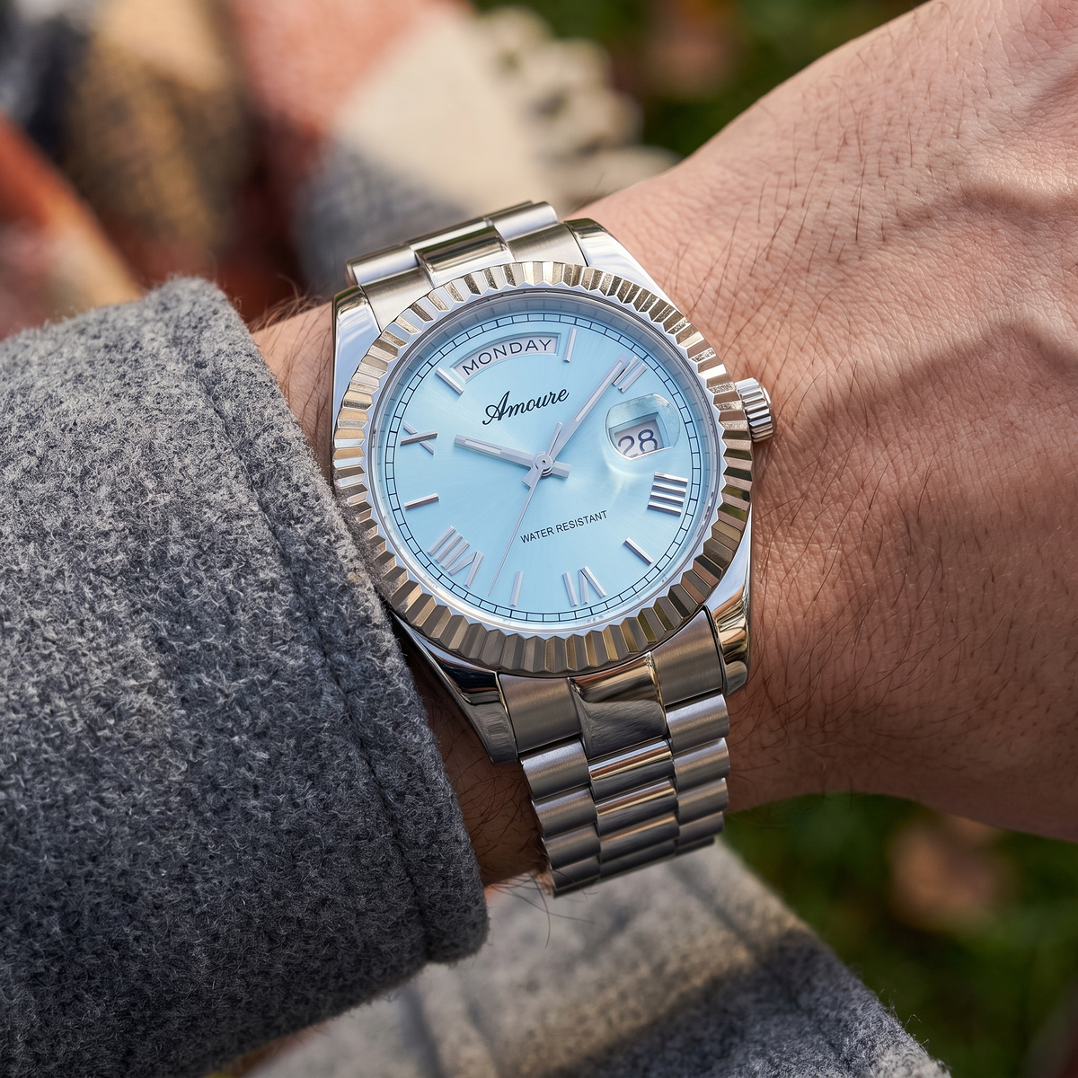 Amoure Valcourt – Tiffany Blue