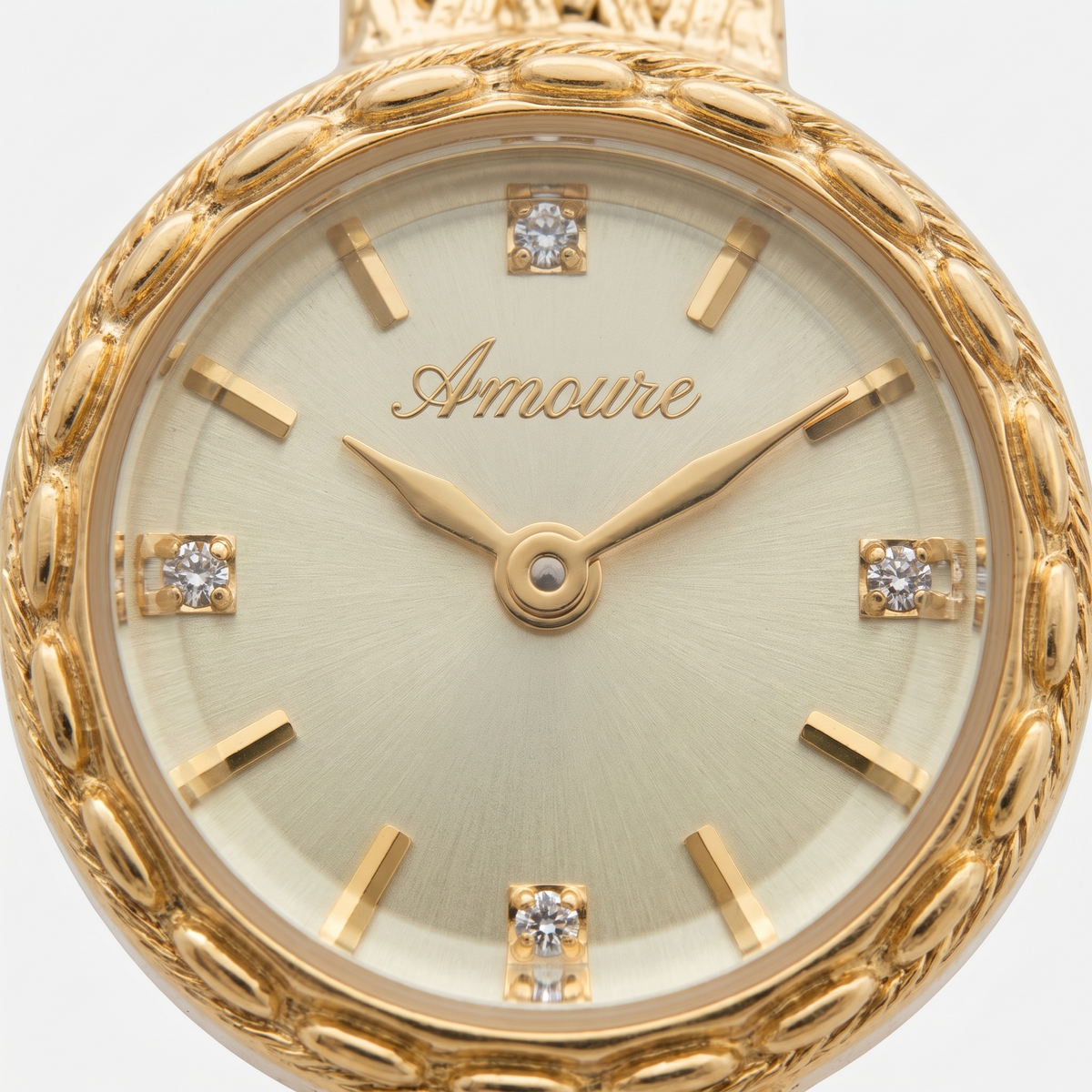 Amoure Élorie – Gold (detail)