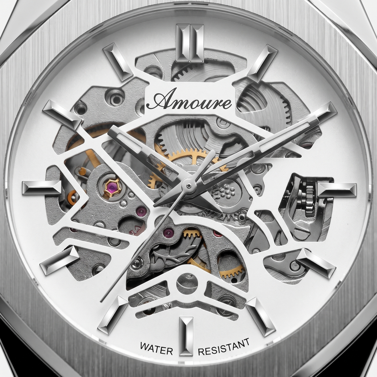 Amoure Skelvane – Platinum (detail)